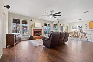 6402 Creekbend Ct, Arlington, TX 76001 - Photo 7