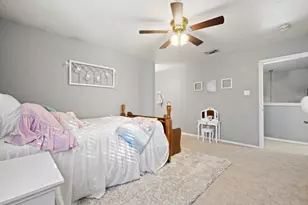 6402 Creekbend Ct, Arlington, TX 76001 - Photo 25