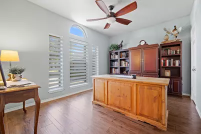 6402 Creekbend Court, Arlington, TX 76001 - Photo 31