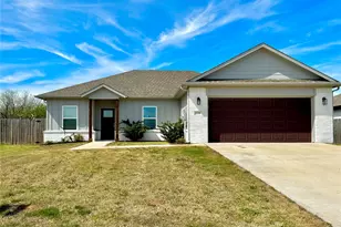 3728 Skylane Ave, Corsicana, TX 75110 - Photo 1