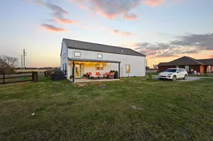 5828 County Rd 1093, Celeste, TX 75423 - Photo 31