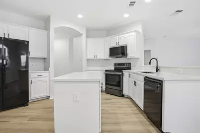 1172 Sunderland Lane, Fort Worth, TX 76134 - Photo 5