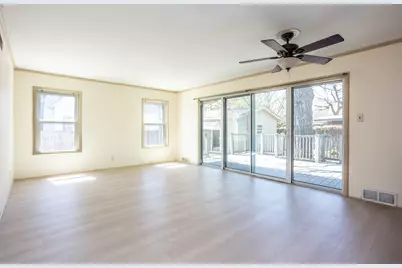 411 S Centre Lane, Lancaster, TX 75146 - Photo 9