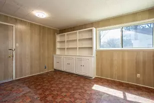 411 S Centre Ln, Lancaster, TX 75146 - Photo 15