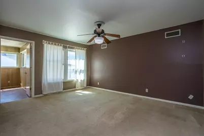 411 S Centre Lane, Lancaster, TX 75146 - Photo 11