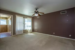 411 S Centre Ln, Lancaster, TX 75146 - Photo 11