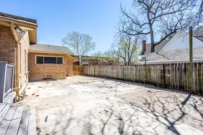 411 S Centre Lane, Lancaster, TX 75146 - Photo 23