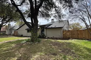 10108 Laingtree Dr, Dallas, TX 75243 - Photo 3