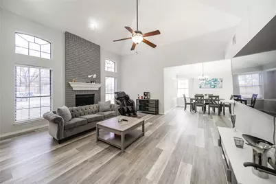 801 Fawn Valley Drive, Allen, TX 75002 - Photo 5