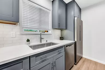 2809 Rio Branco Street #102, Farmers Branch, TX 75234 - Photo 9