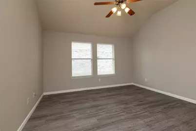 3247 Yeltes, Grand Prairie, TX 75054 - Photo 27