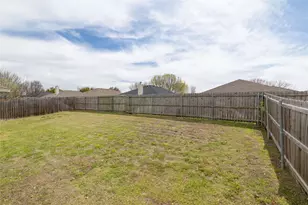 3247 Yeltes, Grand Prairie, TX 75054 - Photo 39