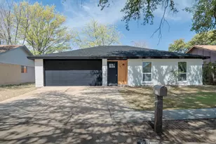 442 Lake Park Dr, Grand Prairie, TX 75052 - Photo 5