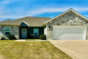 3828 Skylane Ave, Corsicana, TX 75110 - Photo 1