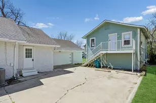 1401 Bolivar St, Denton, TX 76201 - Photo 3