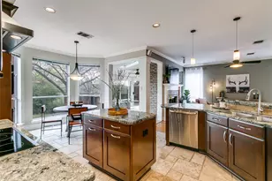 2718 Hidden Lake Dr, Grapevine, TX 76051 - Photo 17