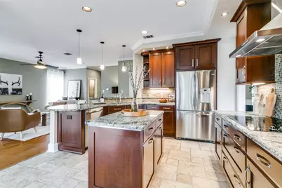 2718 Hidden Lake Drive, Grapevine, TX 76051 - Photo 15