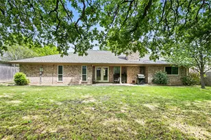 2805 Autumn Dr, Hurst, TX 76054 - Photo 29