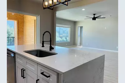 4609 Virginia Avenue #202, Dallas, TX 75204 - Photo 3