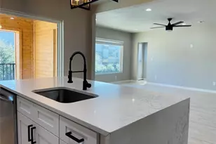 4609 Virginia Ave, Dallas, TX 75204 - Photo 3