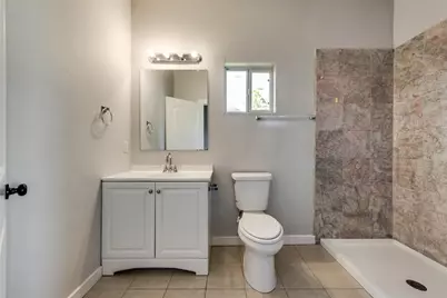 626 W Crawford Street #101, Denison, TX 75020 - Photo 5