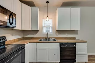 626 W Crawford St, Denison, TX 75020 - Photo 3