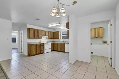 206 Bobbie Ann Court, Granbury, TX 76049 - Photo 3