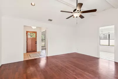 1666 Clydesdale Drive, Lewisville, TX 75067 - Photo 5