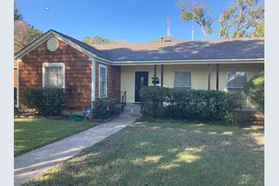 1820 Oakland Boulevard, Fort Worth, TX 76103 - Photo 1