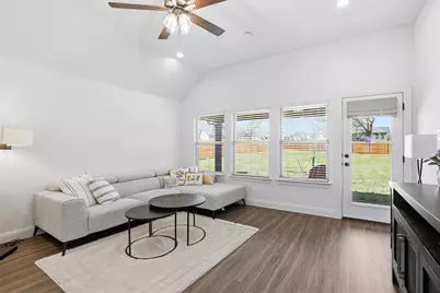 1101 Springfield Road, Springtown, TX 76082 - Photo 17