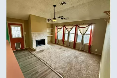 115 Moss Hill Drive, Arlington, TX 76018 - Photo 9