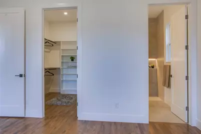 910 Hollywood Avenue, Dallas, TX 75208 - Photo 13