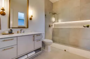 910 Hollywood Ave, Dallas, TX 75208 - Photo 11