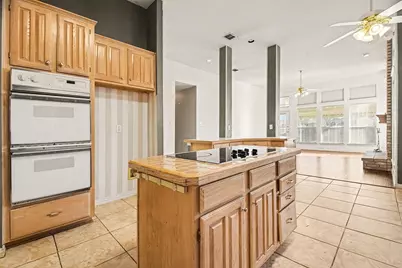 1005 Creek Bend, Carrollton, TX 75007 - Photo 11