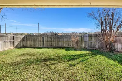 1005 Creek Bend, Carrollton, TX 75007 - Photo 27