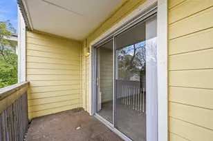 4845 Cedar Springs Rd, Dallas, TX 75219 - Photo 17