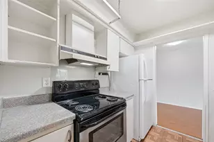 4845 Cedar Springs Rd, Dallas, TX 75219 - Photo 3