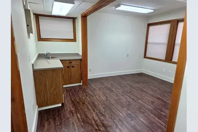 413 E Broadway Street #B, Gainesville, TX 76240 - Photo 11