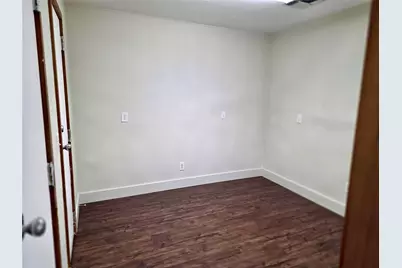 413 E Broadway Street #B, Gainesville, TX 76240 - Photo 9