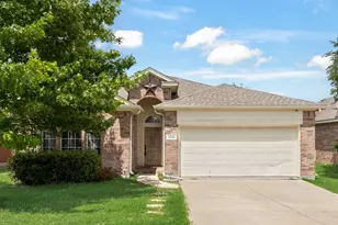 1008 Fort Apache Dr, Fort Worth, TX 76052 - Photo 3