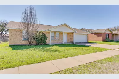 306 Kathy Lane, Granbury, TX 76049 - Photo 3