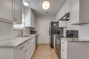 306 Kathy Ln, Granbury, TX 76049 - Photo 13