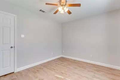 306 Kathy Lane, Granbury, TX 76049 - Photo 25