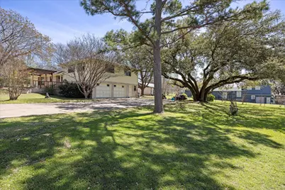 1701 Hitching Post Road, Granbury, TX 76049 - Photo 3