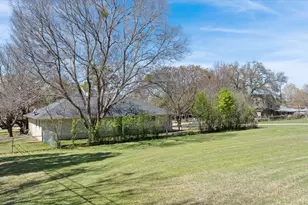 1701 Hitching Post Rd, Granbury, TX 76049 - Photo 33