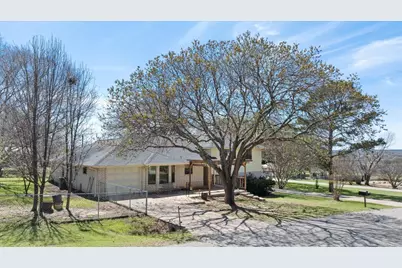 1701 Hitching Post Road, Granbury, TX 76049 - Photo 35