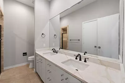 848 S Havenwood Lane, Fort Worth, TX 76112 - Photo 31