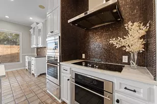 848 S Havenwood Ln, Fort Worth, TX 76112 - Photo 19