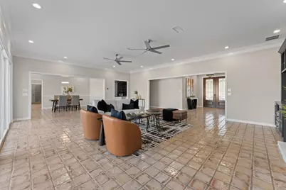 848 S Havenwood Lane, Fort Worth, TX 76112 - Photo 11