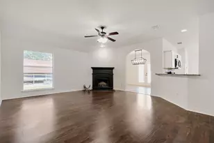 910 W Bois D Arc St, Celina, TX 75009 - Photo 3